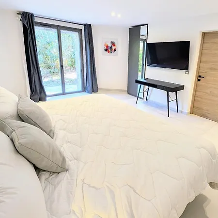 Ref Vclair By Palmes Dproperties * Cannes