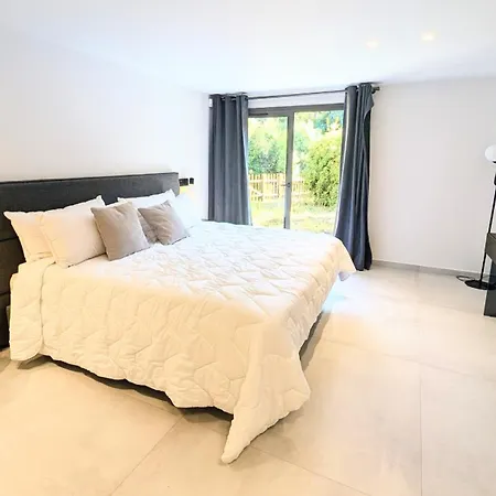 Villa Ref Vclair By Palmes Dproperties Cannes