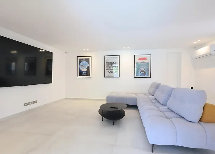 Ref Vclair By Palmes Dproperties Villa