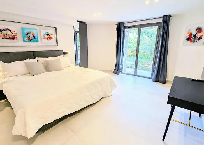 Ref Vclair By Palmes Dproperties * Cannes