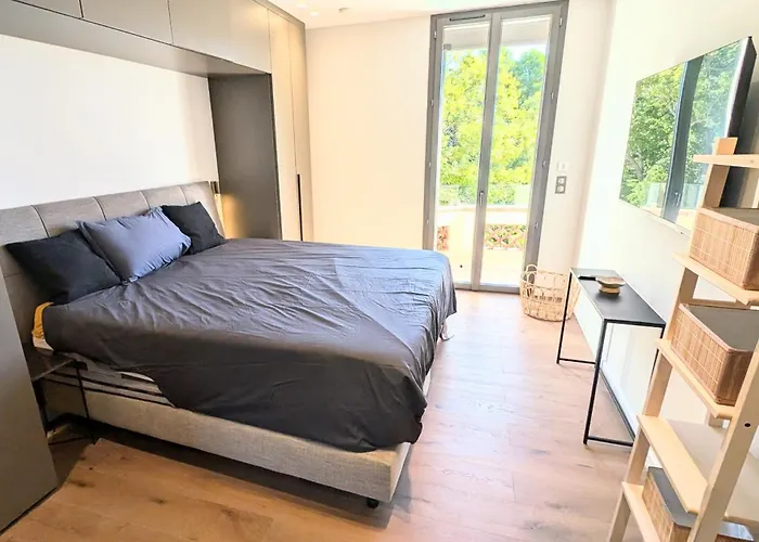 Villa Ref Vclair By Palmes Dproperties Cannes